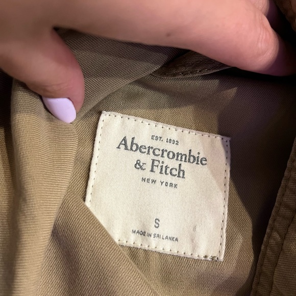 Light Abercrombie Trench Coat - Picture 4 of 4